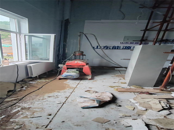 松桃地基基础下沉墙体裂缝加固注浆顶升施工